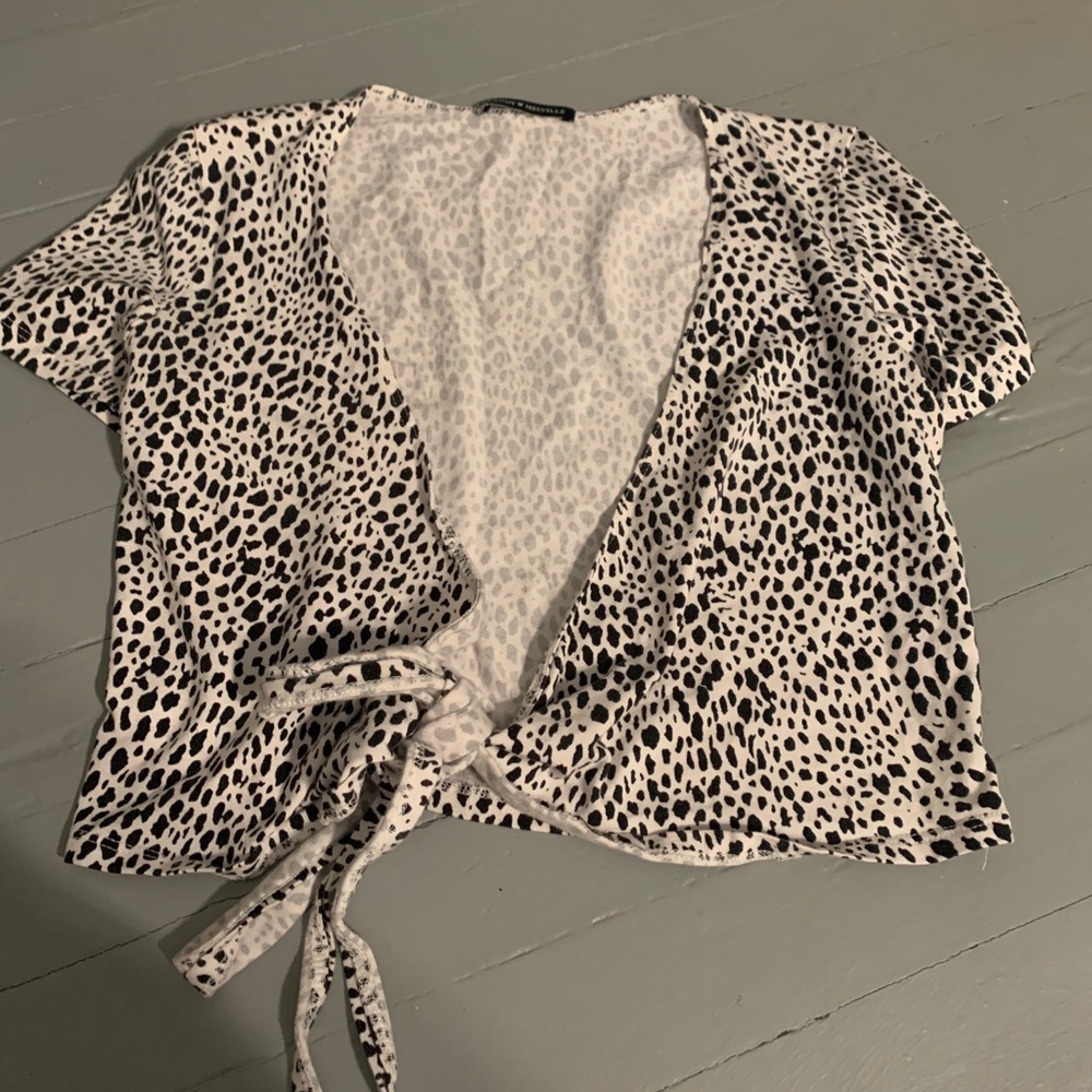 Brandy Melville tie top